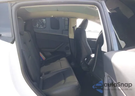 2024 Tesla Model Y from USA, damaged, VIN 7SAYGDEE8RF161370